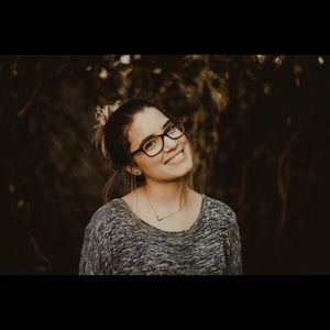 Meet your Posher, Valerie